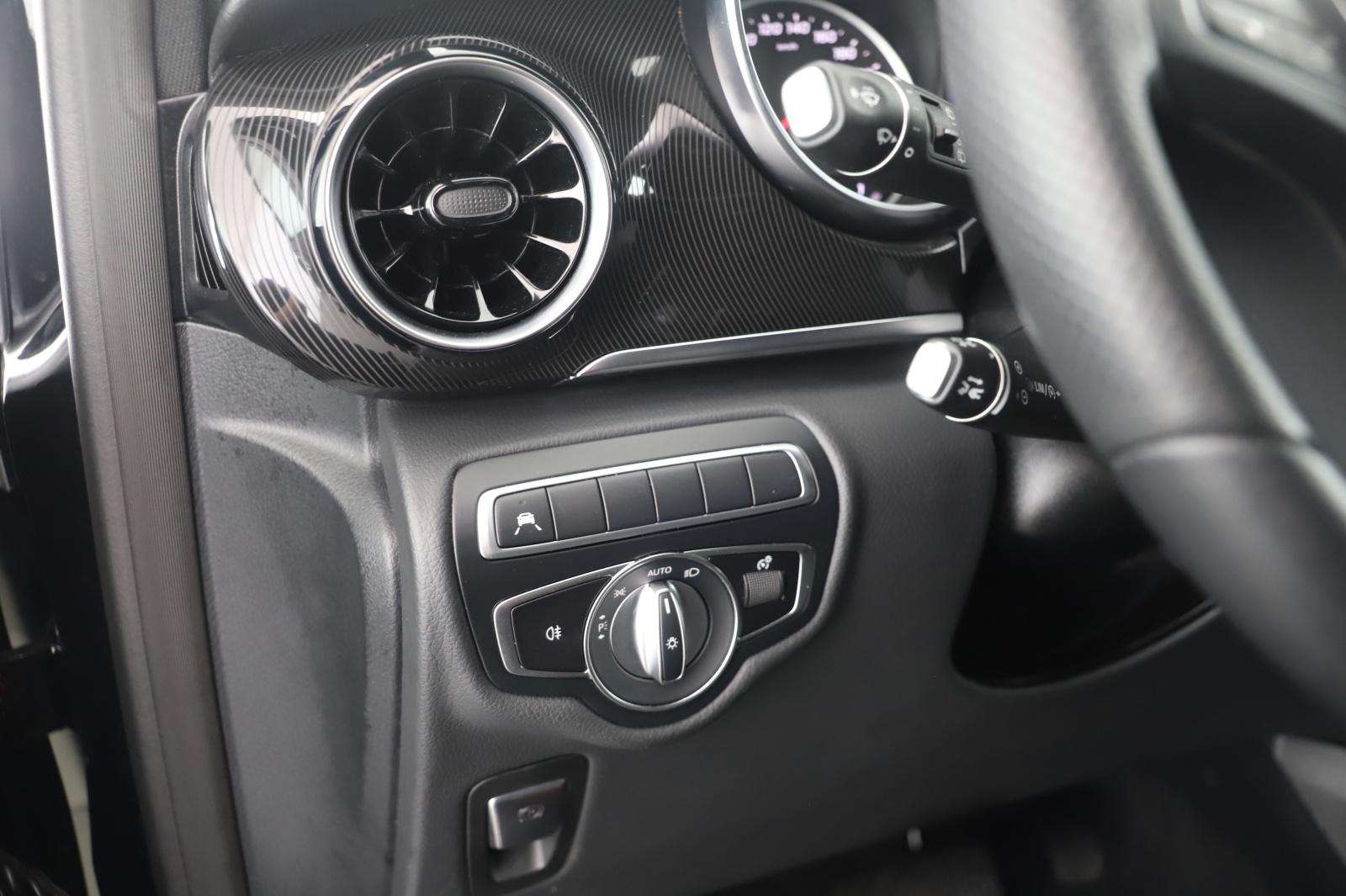Mercedes-Benz V 250