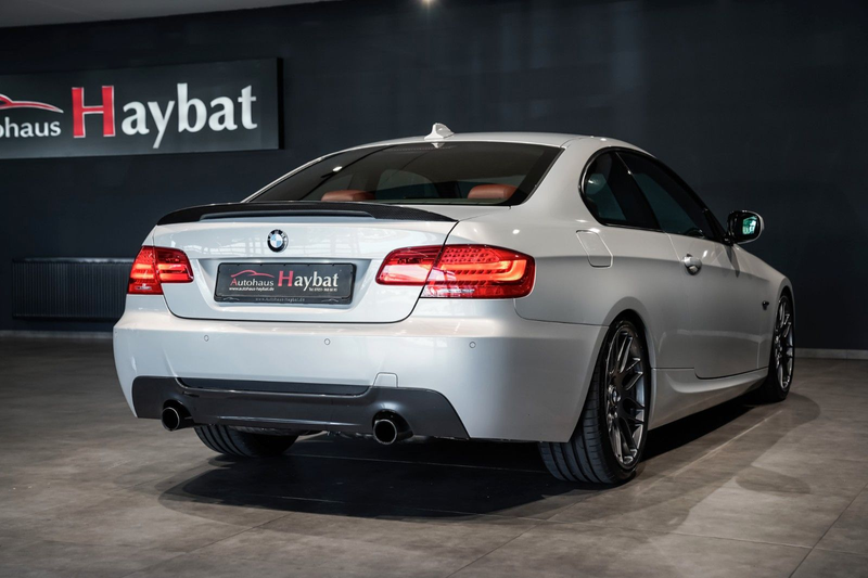 BMW 335 i E92 Coupe LCI M Sportpaket *Deutsch* — photo 8