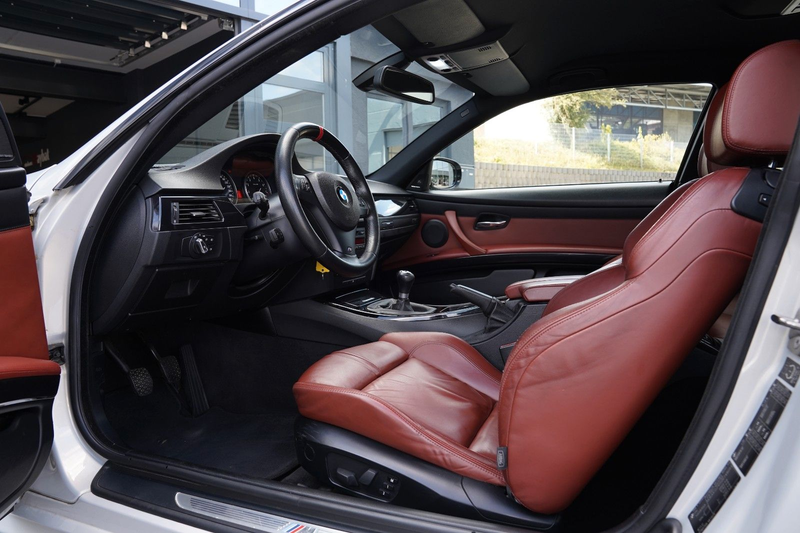 BMW 335 i E92 Coupe LCI M Sportpaket *Deutsch* — photo 9