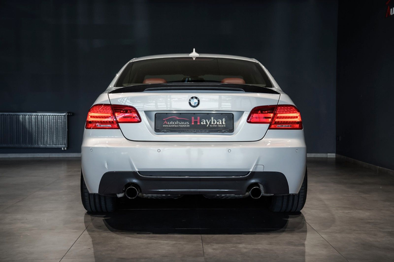 BMW 335 i E92 Coupe LCI M Sportpaket *Deutsch* — photo 7