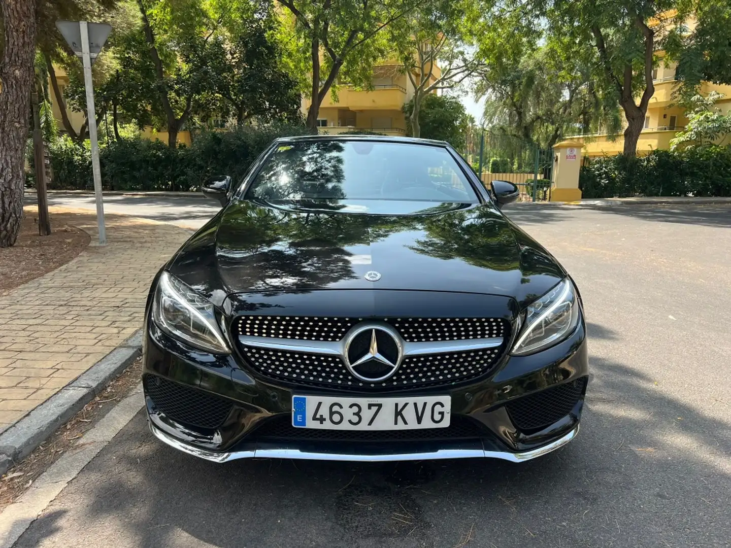 Mercedes-Benz C 200 Cabrio 9G-Tronic Negro - 2