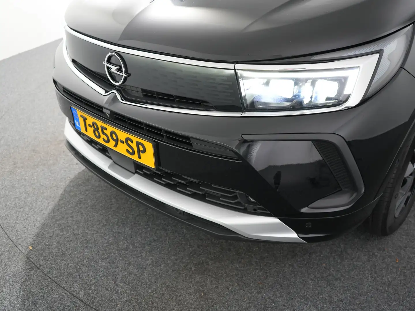 Opel Grandland 1.2 Turbo Ultimate TREKHAAK 1400KG GEREMD | Achter Schwarz - 2