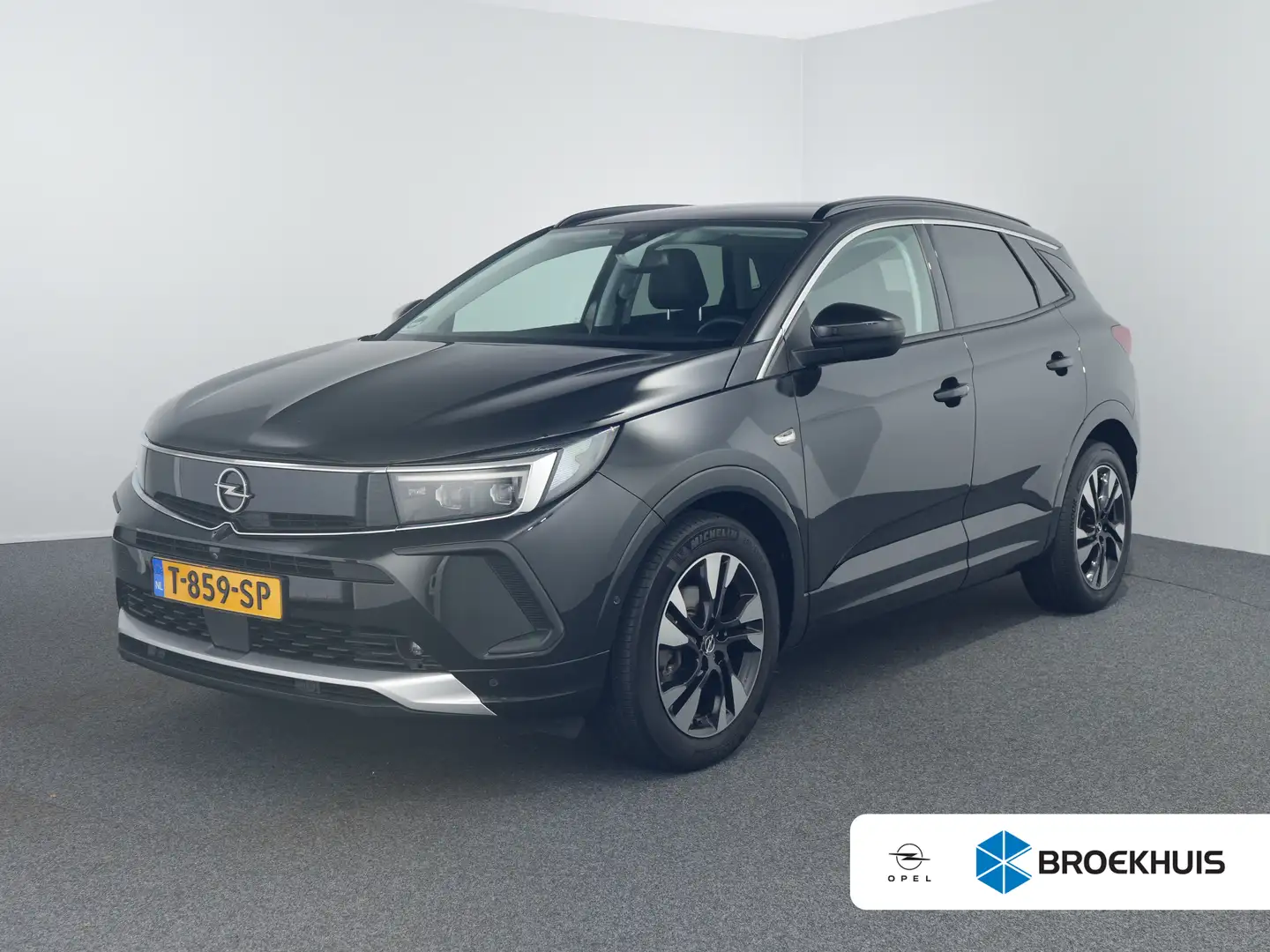 Opel Grandland 1.2 Turbo Ultimate TREKHAAK 1400KG GEREMD | Achter Schwarz - 1