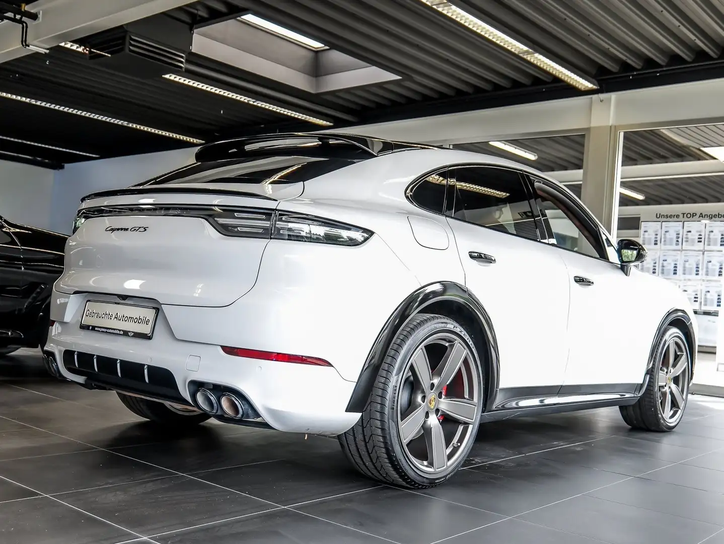 Porsche Cayenne GTS Coupé Navi Bose PANO LED Matrix Standhzg. Luft Grau - 2