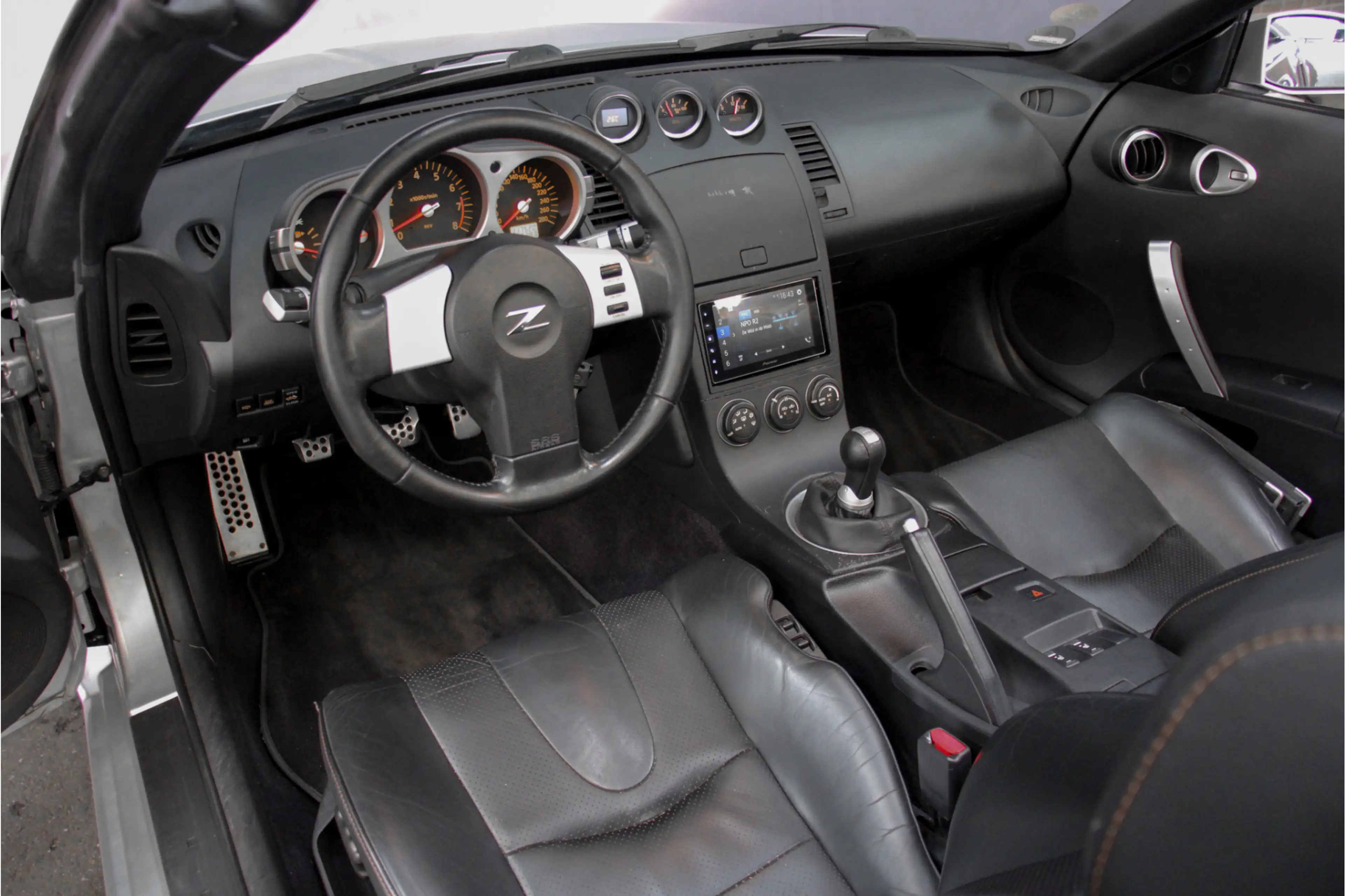 Nissan 350Z Roadster 3.5 V6 |Xenon|Bose|Leder|Brembo — photo 7