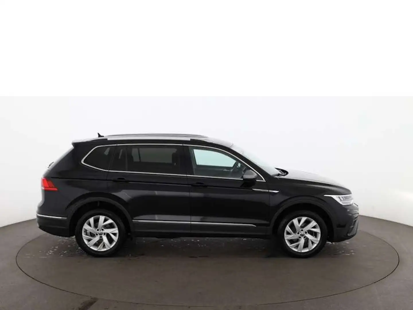 Volkswagen Tiguan Allspace 2.0 TDI Life Aut 7-SITZER LED AHK Schwarz - 2