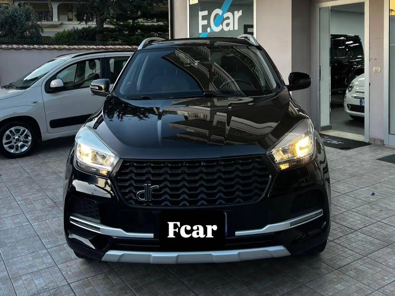 DR Automobiles DR4