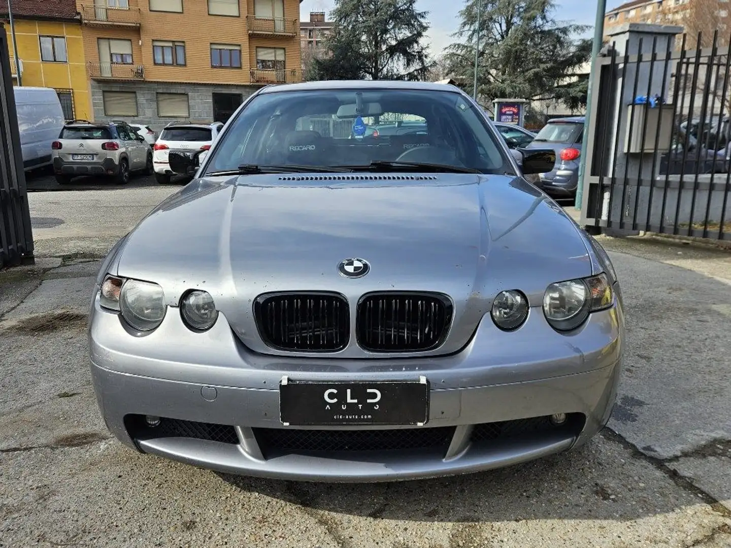 BMW 320 td cat Compact Gris - 2
