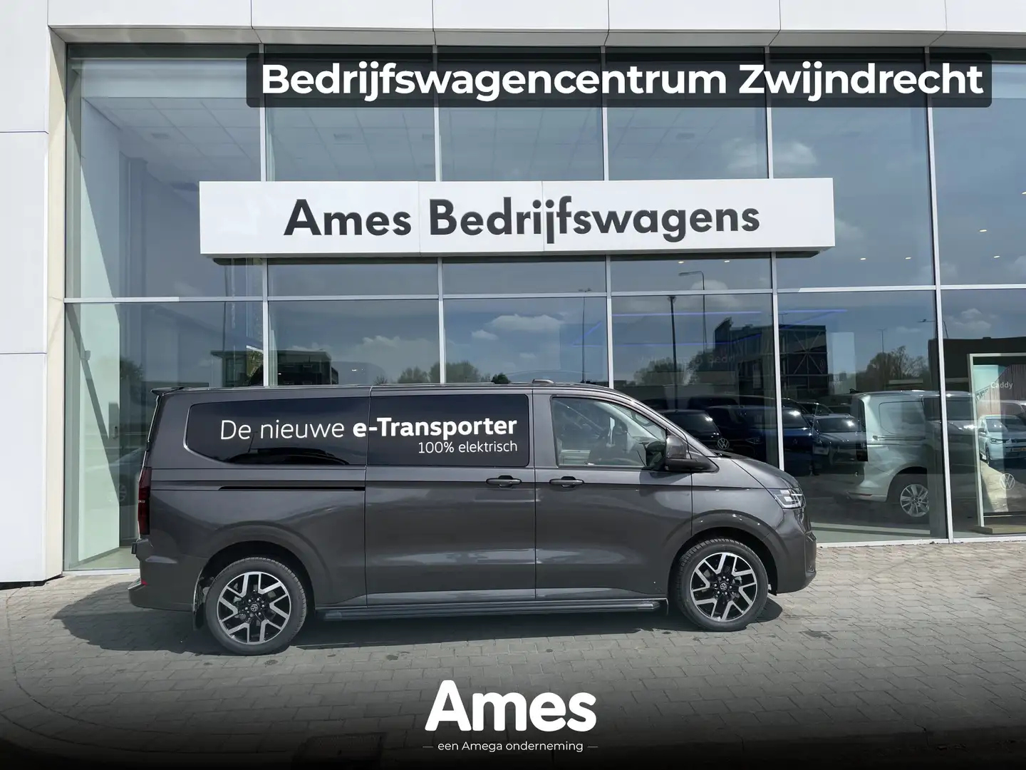 Volkswagen Transporter e-Transporter 32 L2H1 Style 64 kWh 995.- per maand Grijs - 1