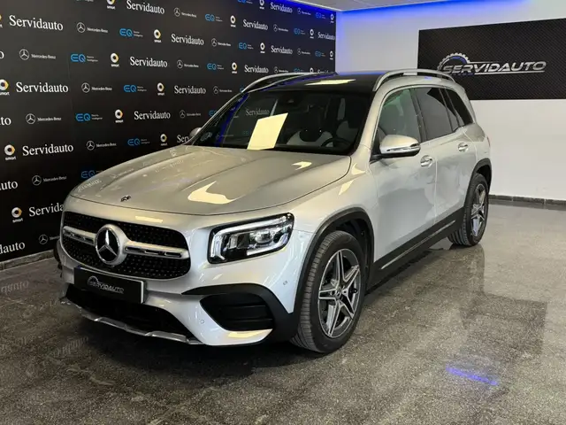 Mercedes-Benz GLB 200 200d 4Matic 8G-DCT