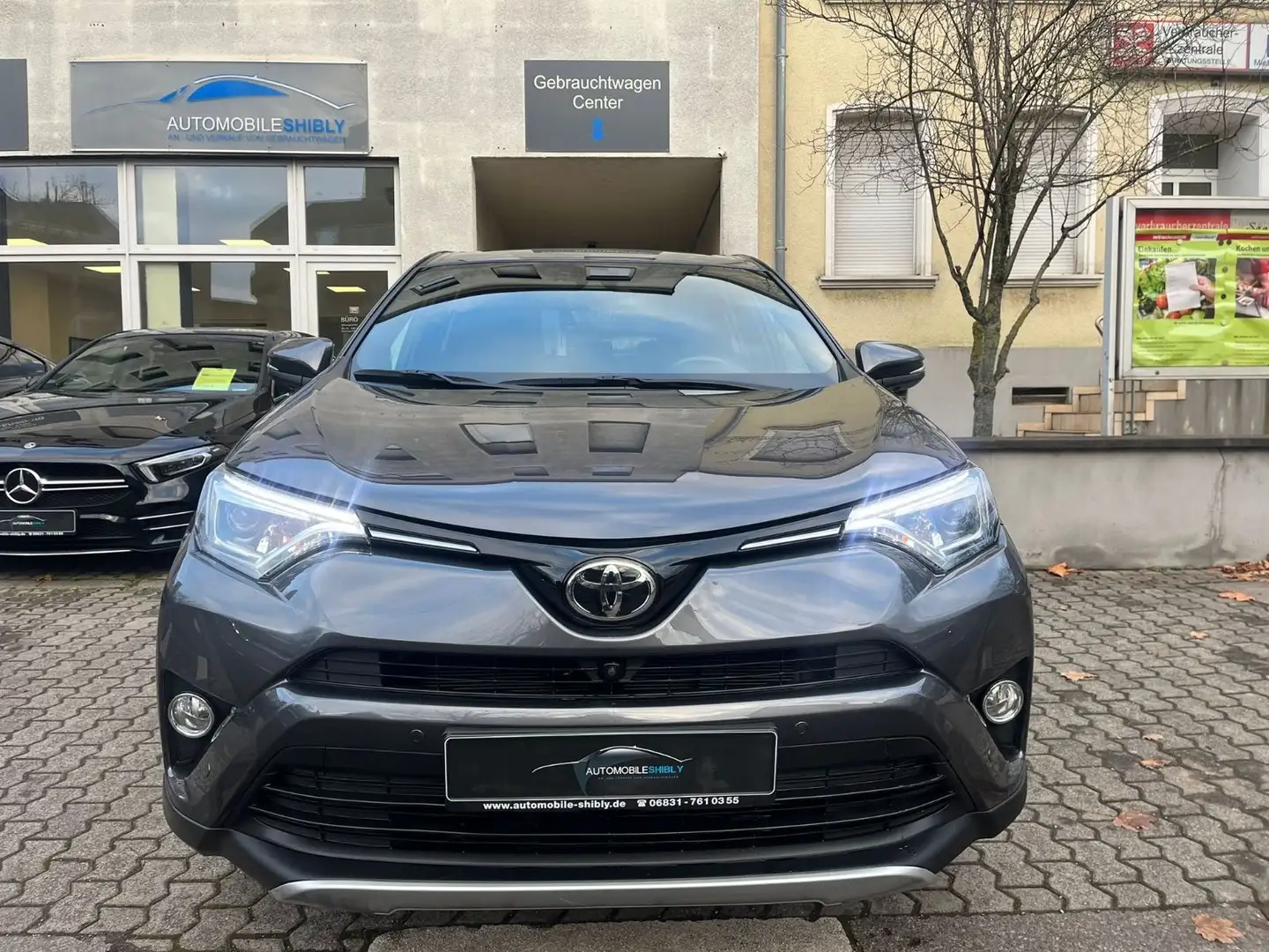 Toyota RAV 4 2,0-l-VVT-i Executive 4x4, 58000KM Grau - 2