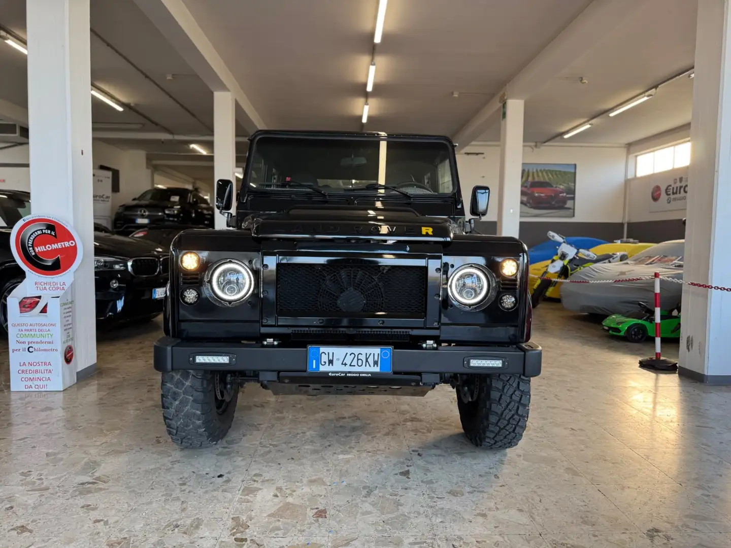 Land Rover Defender 110 2.4 TD4 CrewCab SE Black - 2