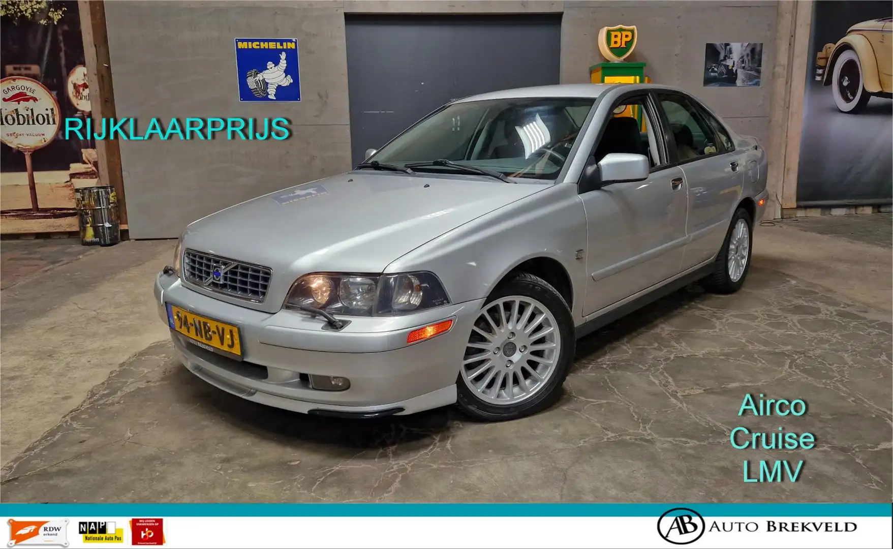 Volvo S40 1.8 Europa 122PK | Rijklaarprijs | Airco | Stoel v Zilver - 1