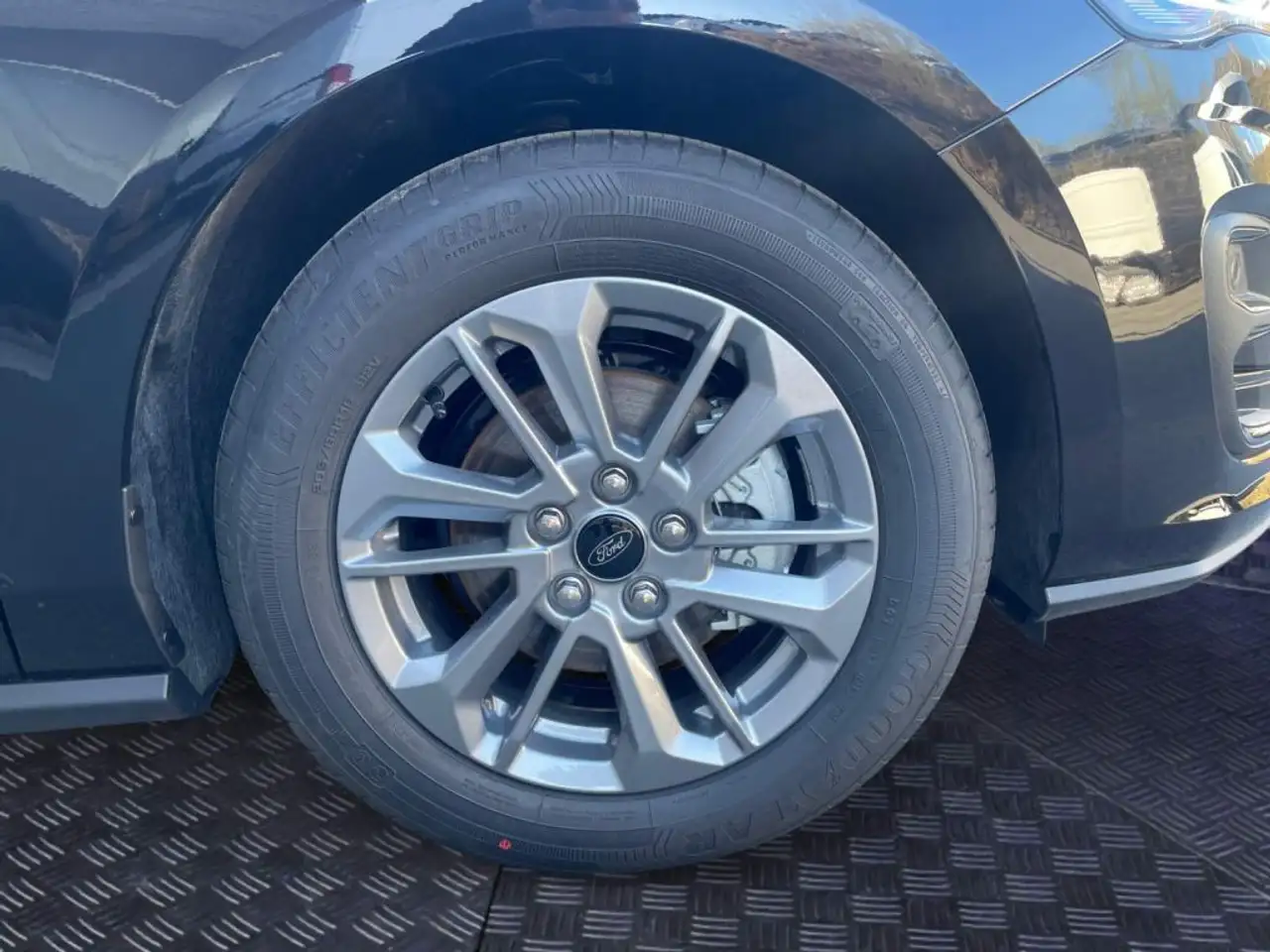 Ford Focus 1.0 MHEV TITANIUM X *WinterPk*Ergo* 16