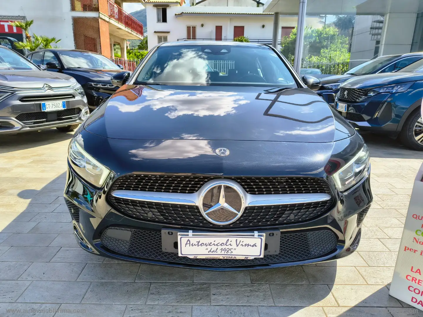 Mercedes-Benz A 180 A 180 d Automatic Business Extra Zwart - 2