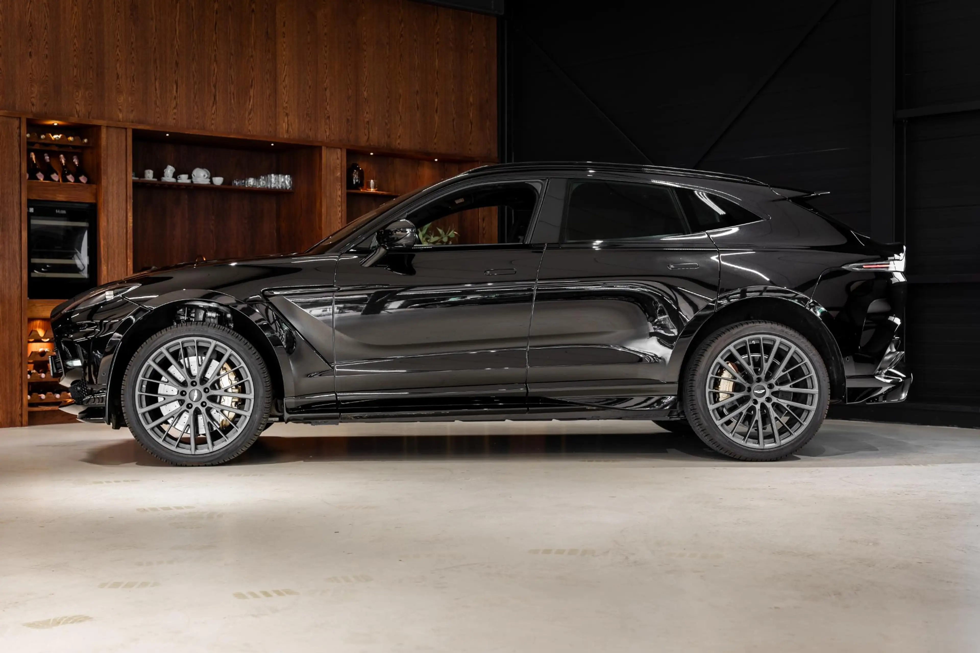 Aston Martin DBX 4.0 V8 707 Nederlandse Auto | Keramisch | Dealer O — photo 6