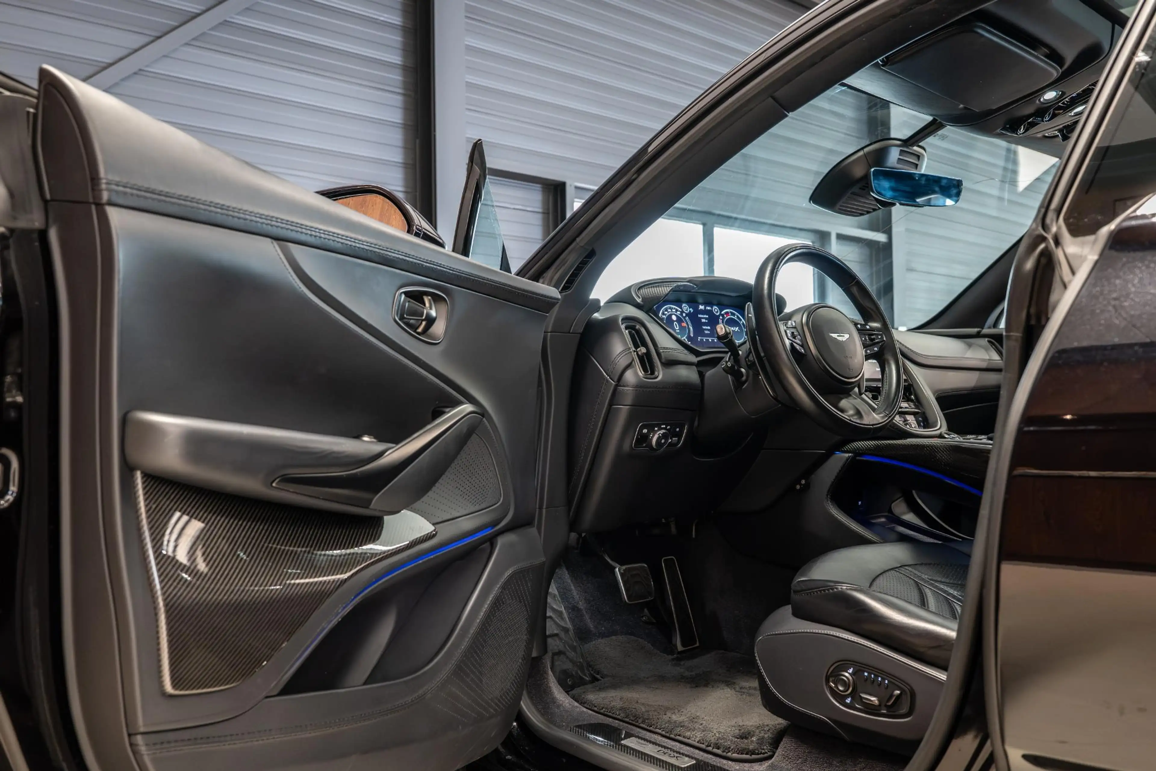 Aston Martin DBX 4.0 V8 707 Nederlandse Auto | Keramisch | Dealer O — photo 7