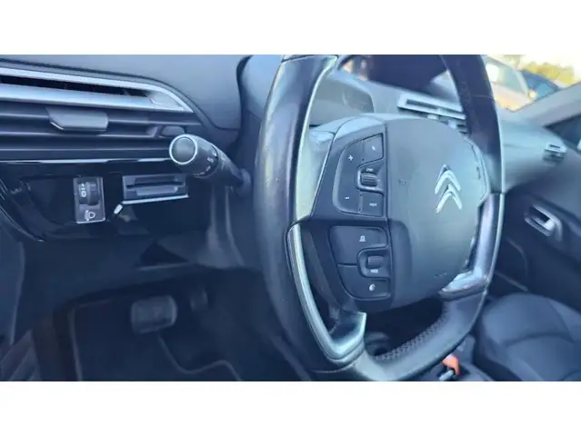 Citroen Grand C4 Spacetourer view 6