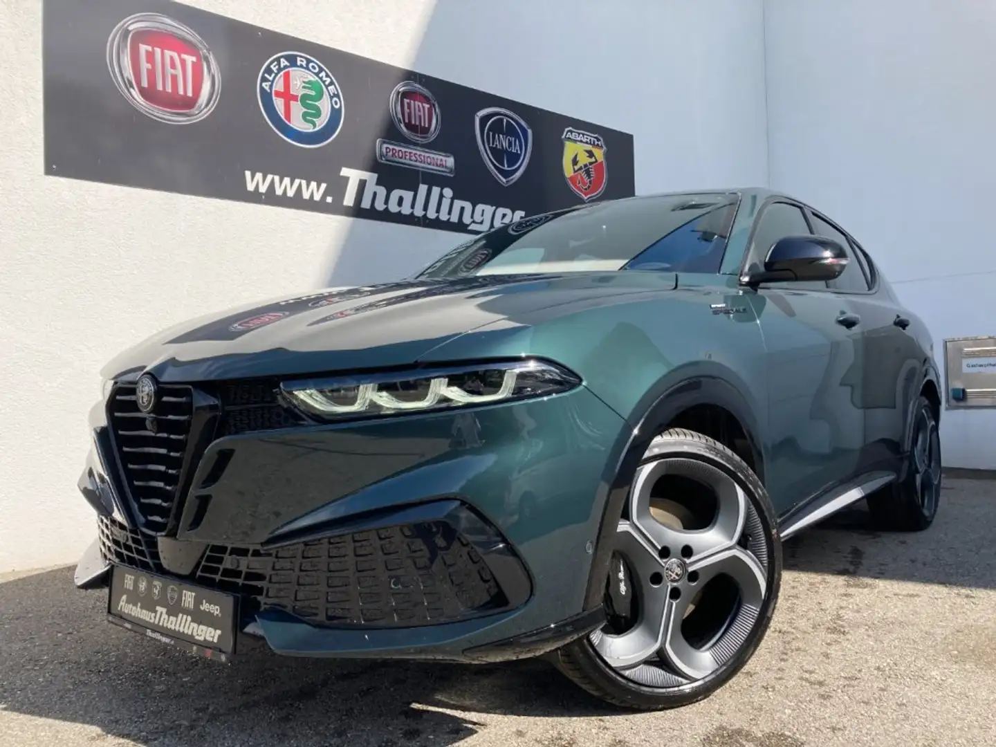 Alfa Romeo Tonale Ibrida Sport Speciale Grün - 2