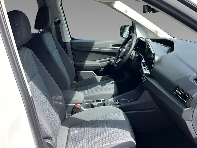 Ford Grand Tourneo Connect view 12