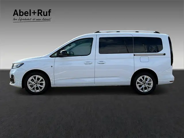 Ford Grand Tourneo Connect view 5