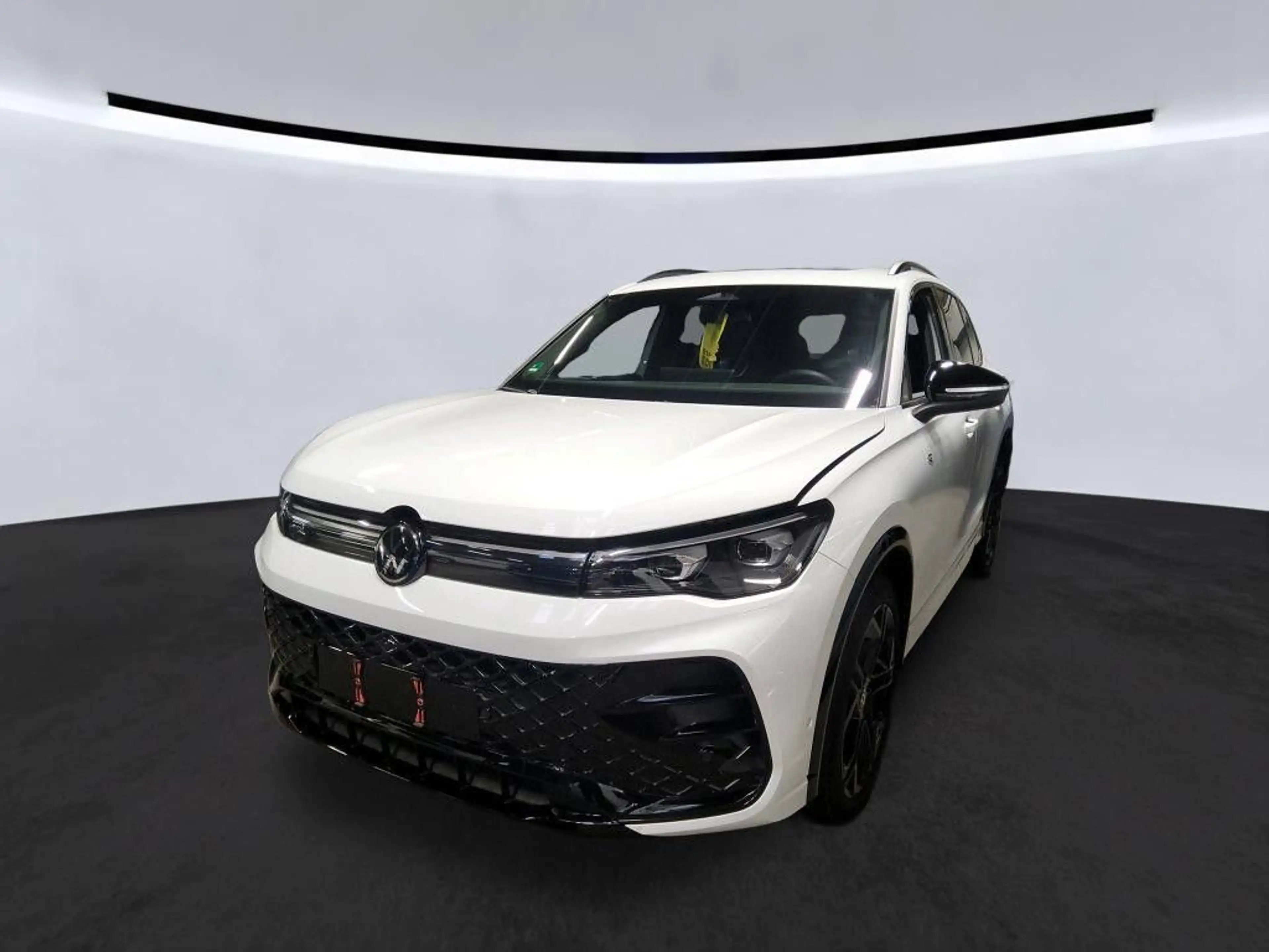 Volkswagen Tiguan 2.0 TDI DSG 4M 3 x R-Line * Black *Pano