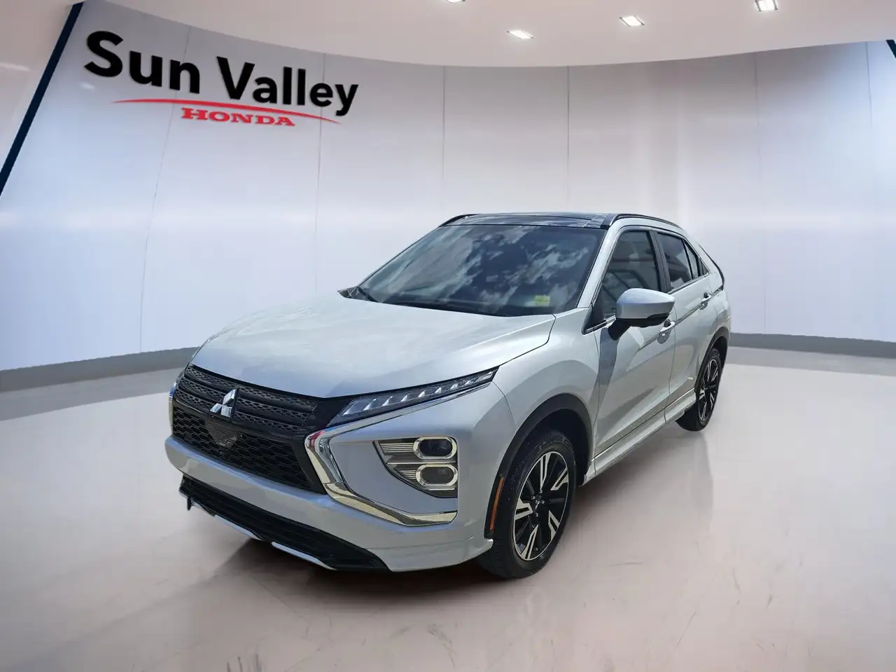 Mitsubishi Eclipse Cross снимка Mitsubishi Eclipse Cross