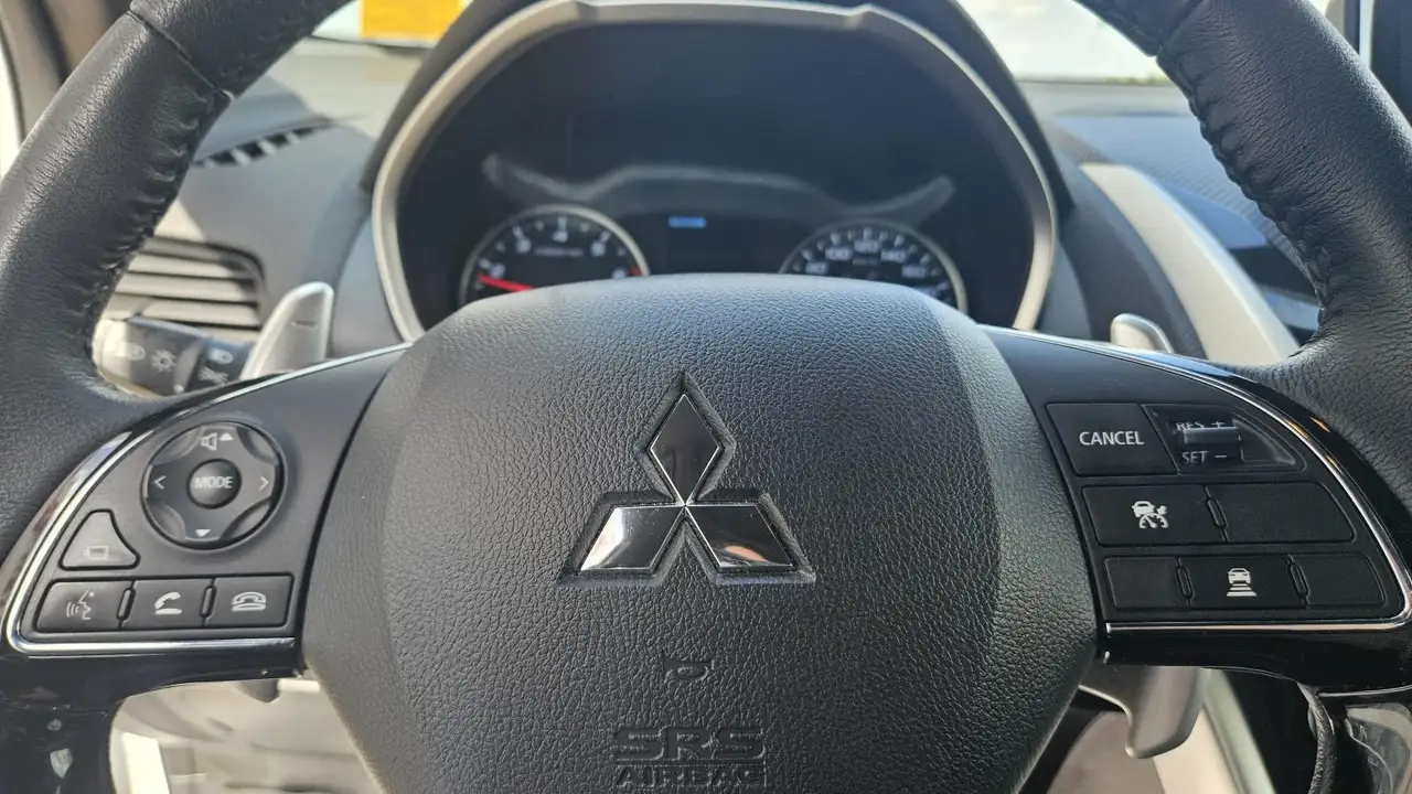 Mitsubishi Eclipse Cross снимка Mitsubishi Eclipse Cross