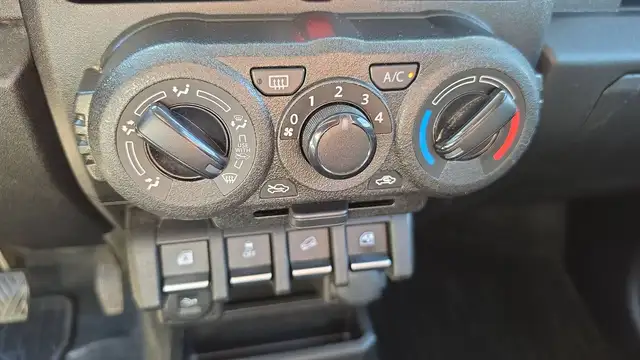 Suzuki Jimny view 13
