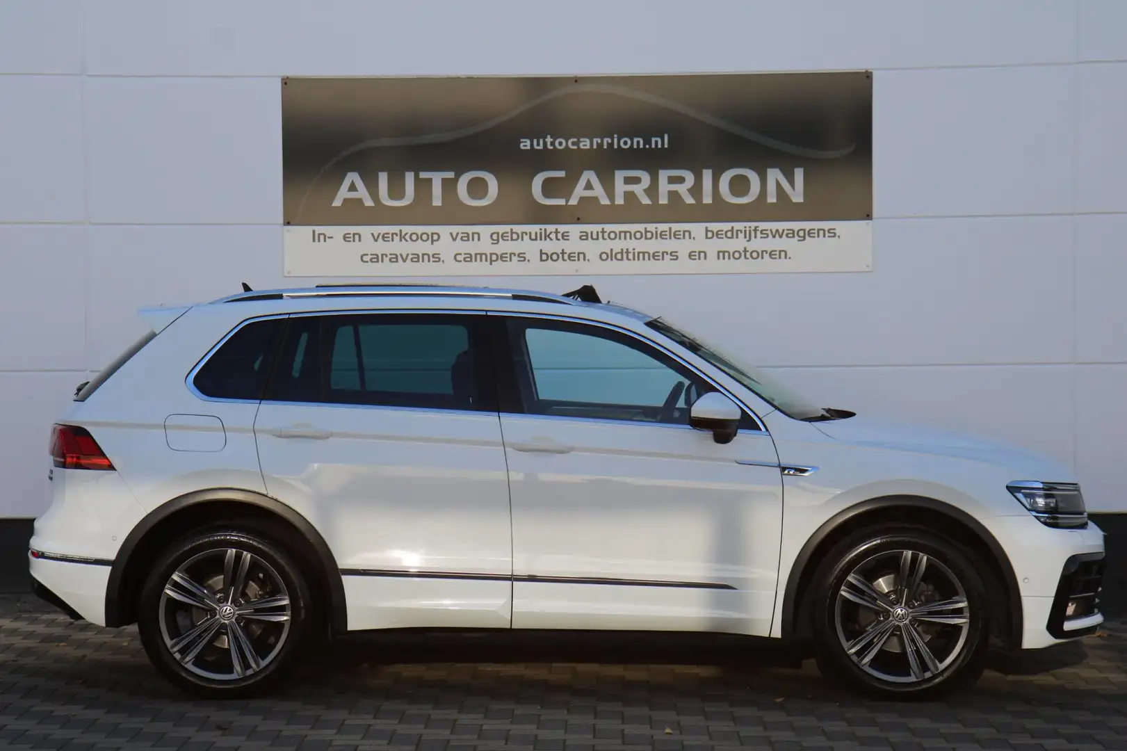Volkswagen Tiguan 1.4 TSI 4Motion R-Line Pano LED Leder !! Wit - 2