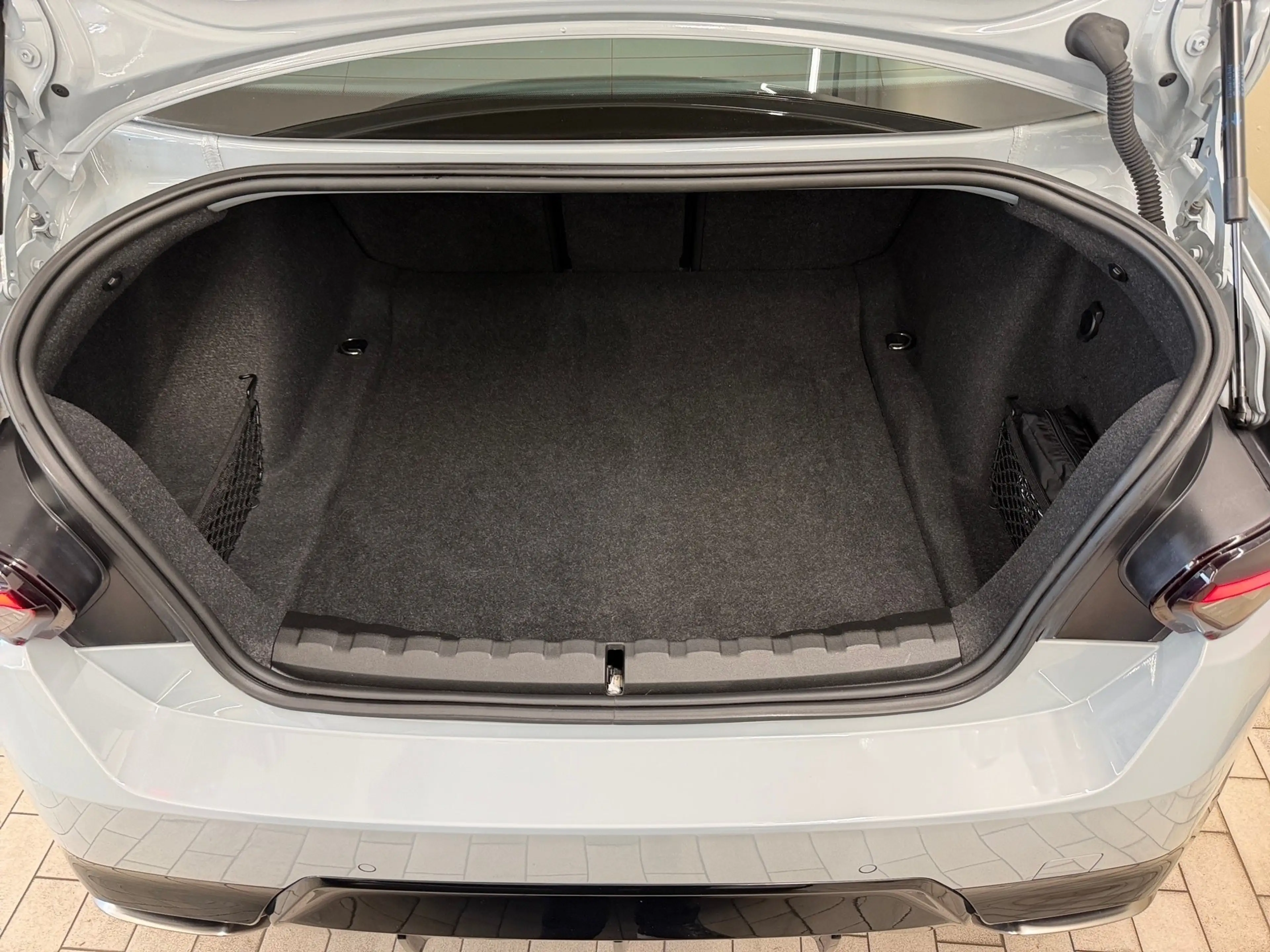BMW 240 M240i xDrive — photo 11