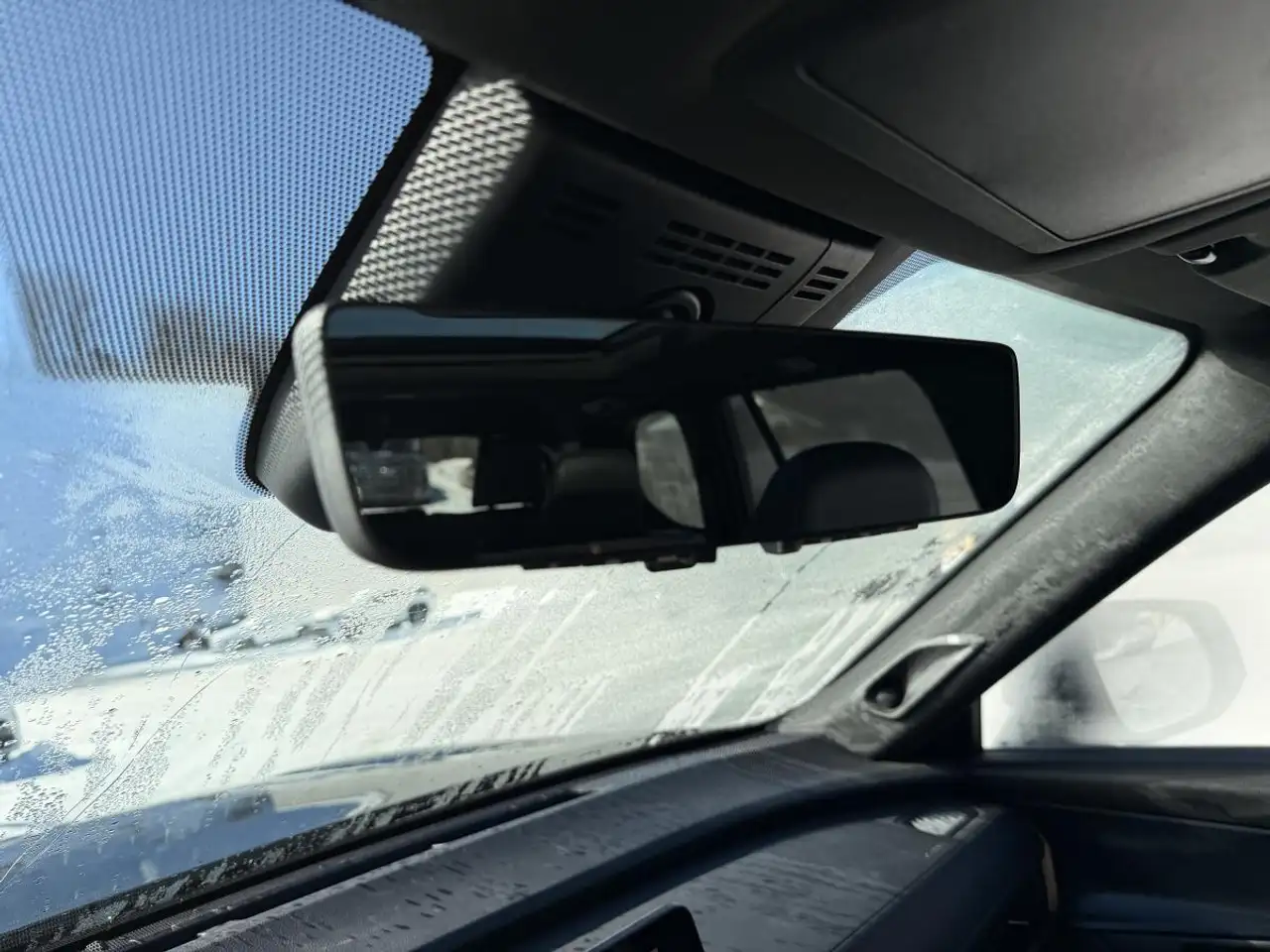Toyota Grand Highlander снимка Toyota Grand Highlander