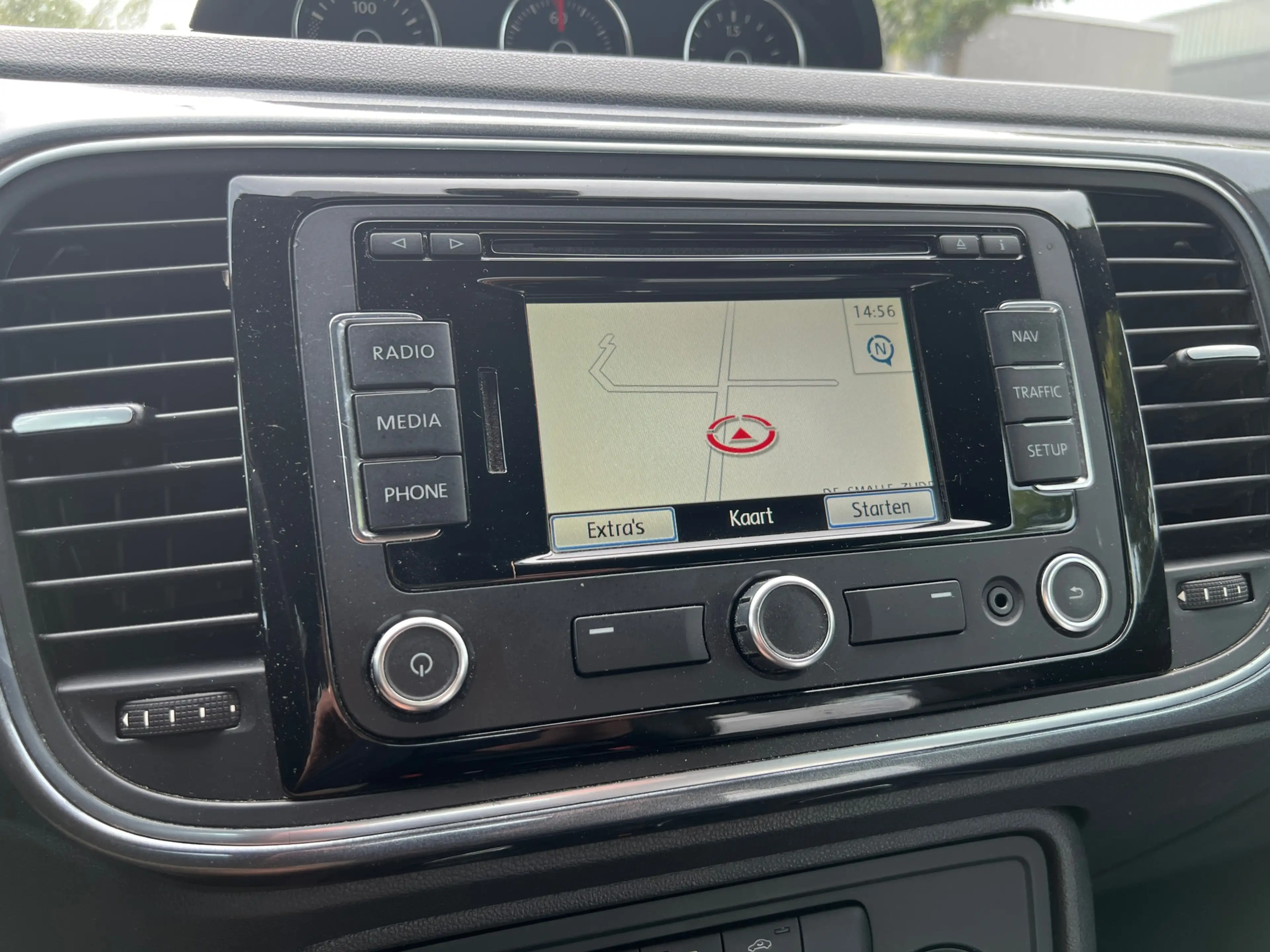 Volkswagen Beetle 1.2TSI *Navi|PDC| Nette Auto — photo 15