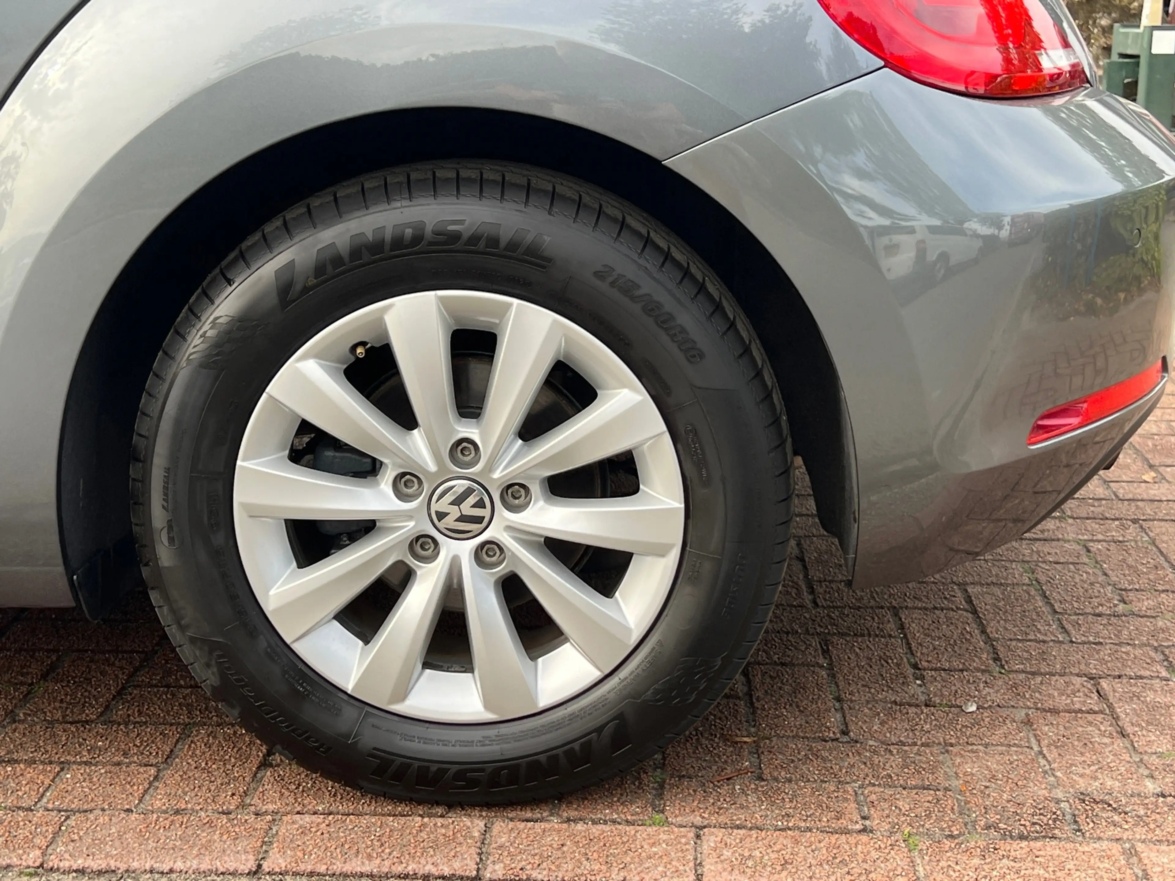 Volkswagen Beetle 1.2TSI *Navi|PDC| Nette Auto — photo 6