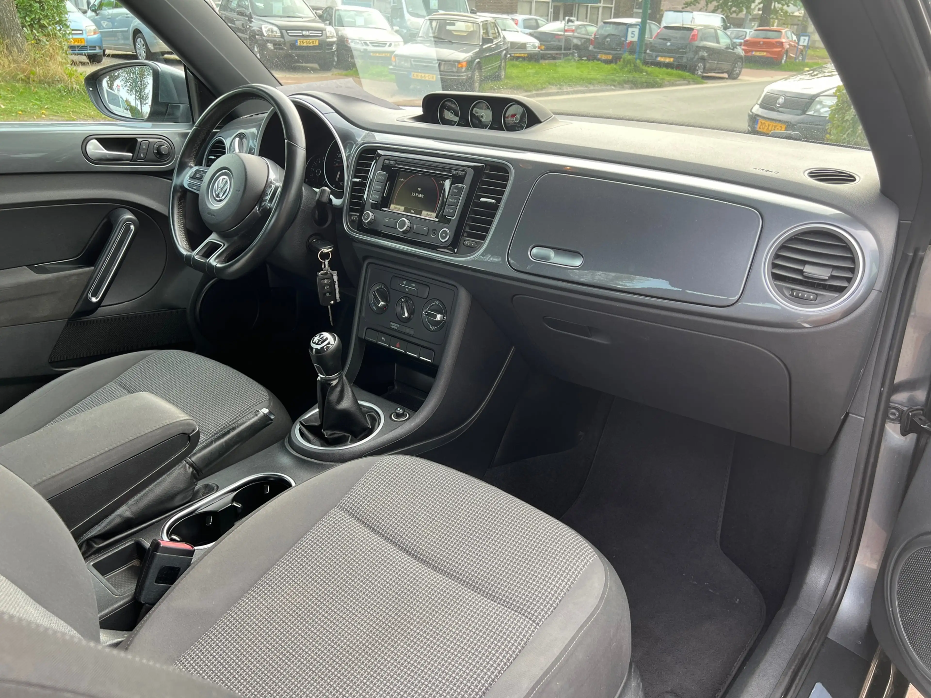 Volkswagen Beetle 1.2TSI *Navi|PDC| Nette Auto — photo 12