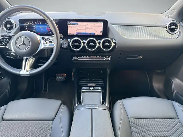 Mercedes-Benz B Class view 8