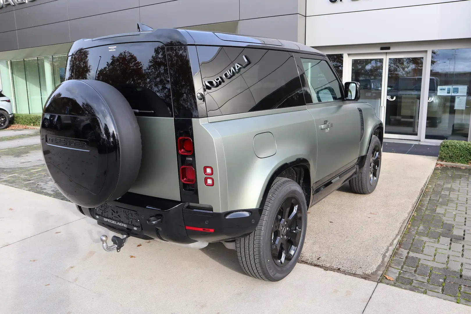 Land Rover Defender D250 X-DynamicSE LICHTE VRACHT Vert - 2