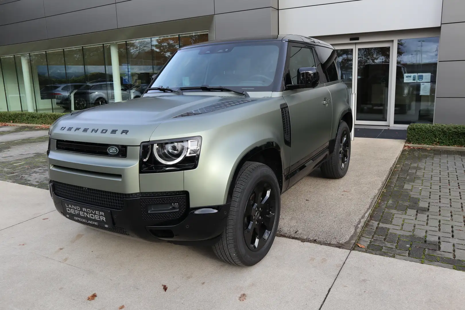 Land Rover Defender D250 X-DynamicSE LICHTE VRACHT Vert - 1