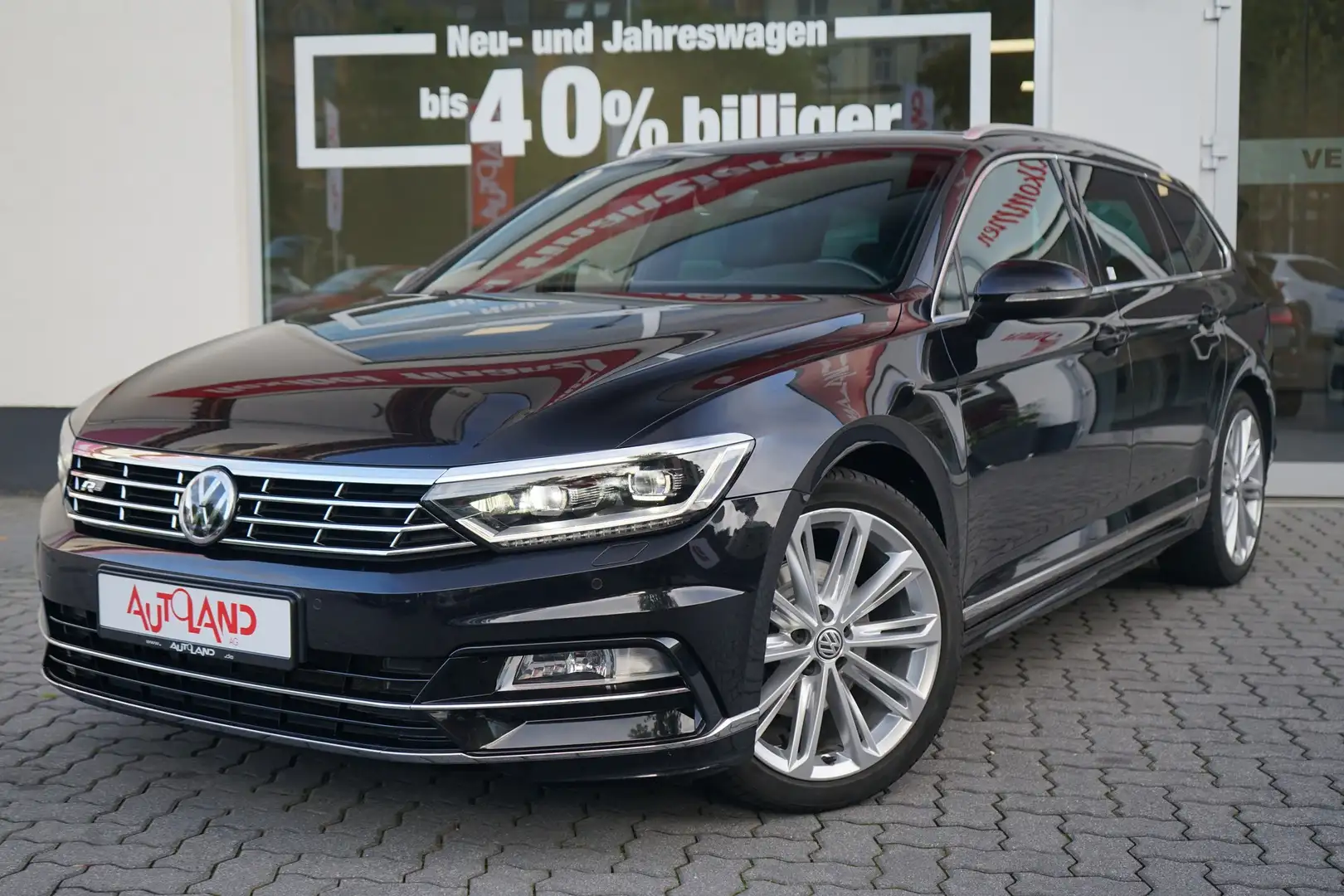 Volkswagen Passat Variant 1.8 TSI R-Line LED Navi ACC AHK Nero - 2