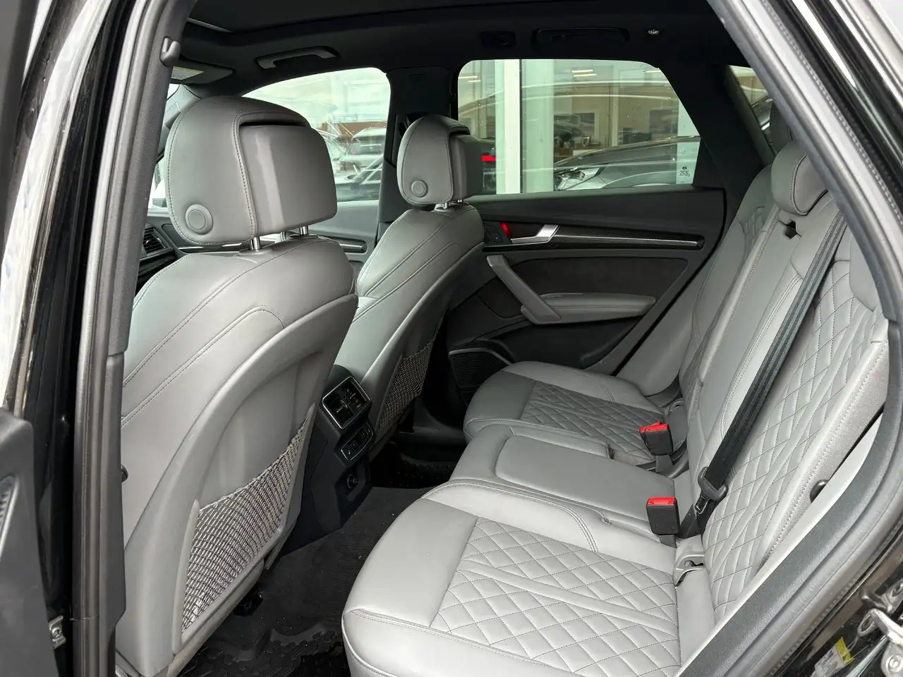 Audi SQ5 снимка Audi SQ5