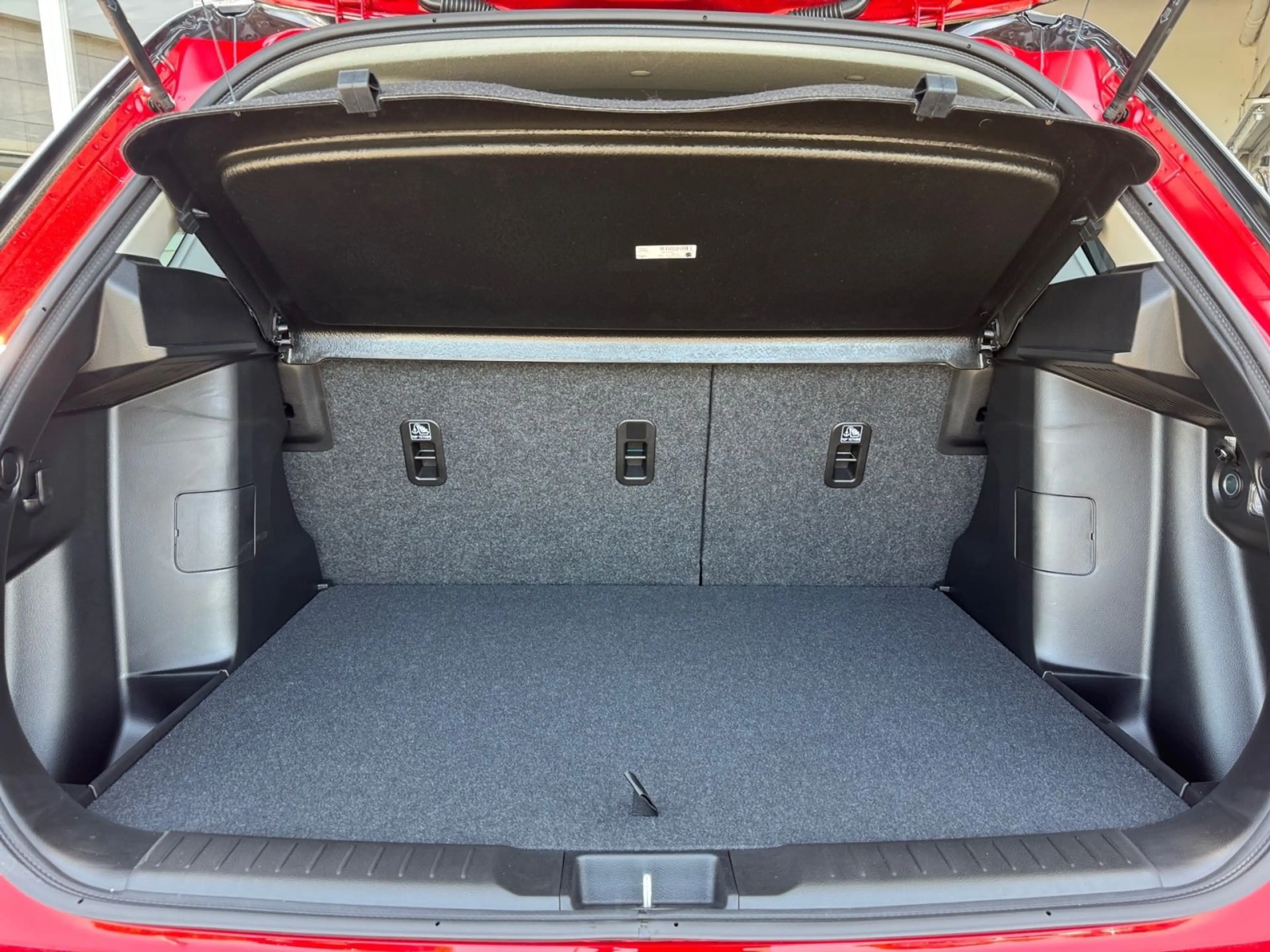 Suzuki Vitara 1.4 Mild-Hybrid Comfort 4x4 *AHK* — photo 12