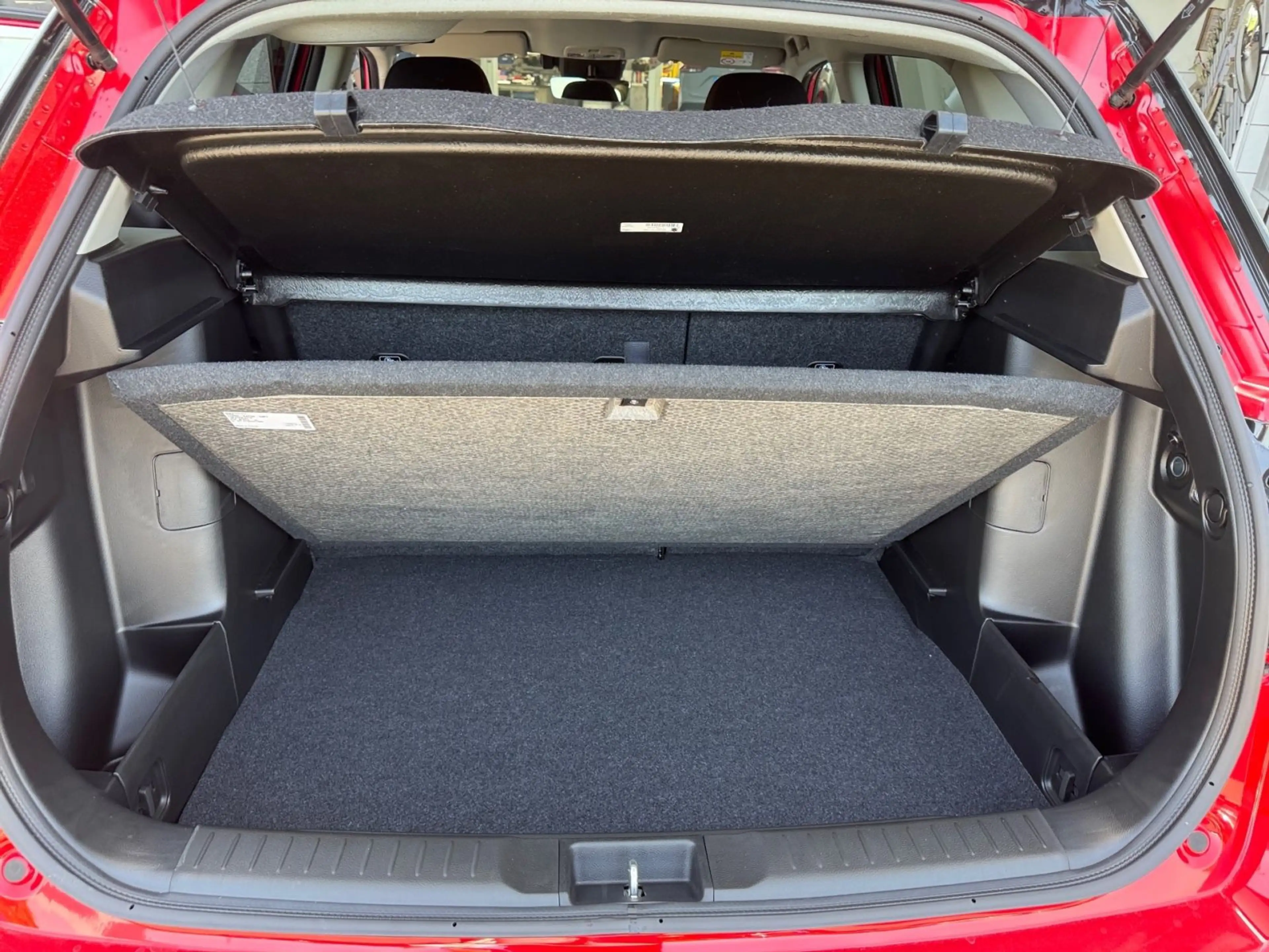 Suzuki Vitara 1.4 Mild-Hybrid Comfort 4x4 *AHK* — photo 13
