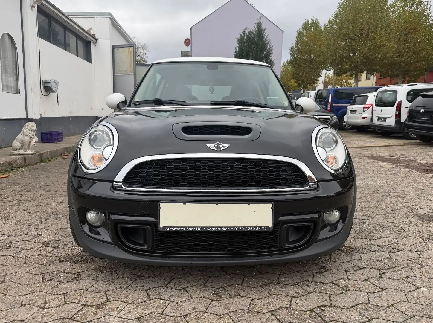 MINI Cooper S Automatik Navi Xenon Harman Pano Leder Černá - 2