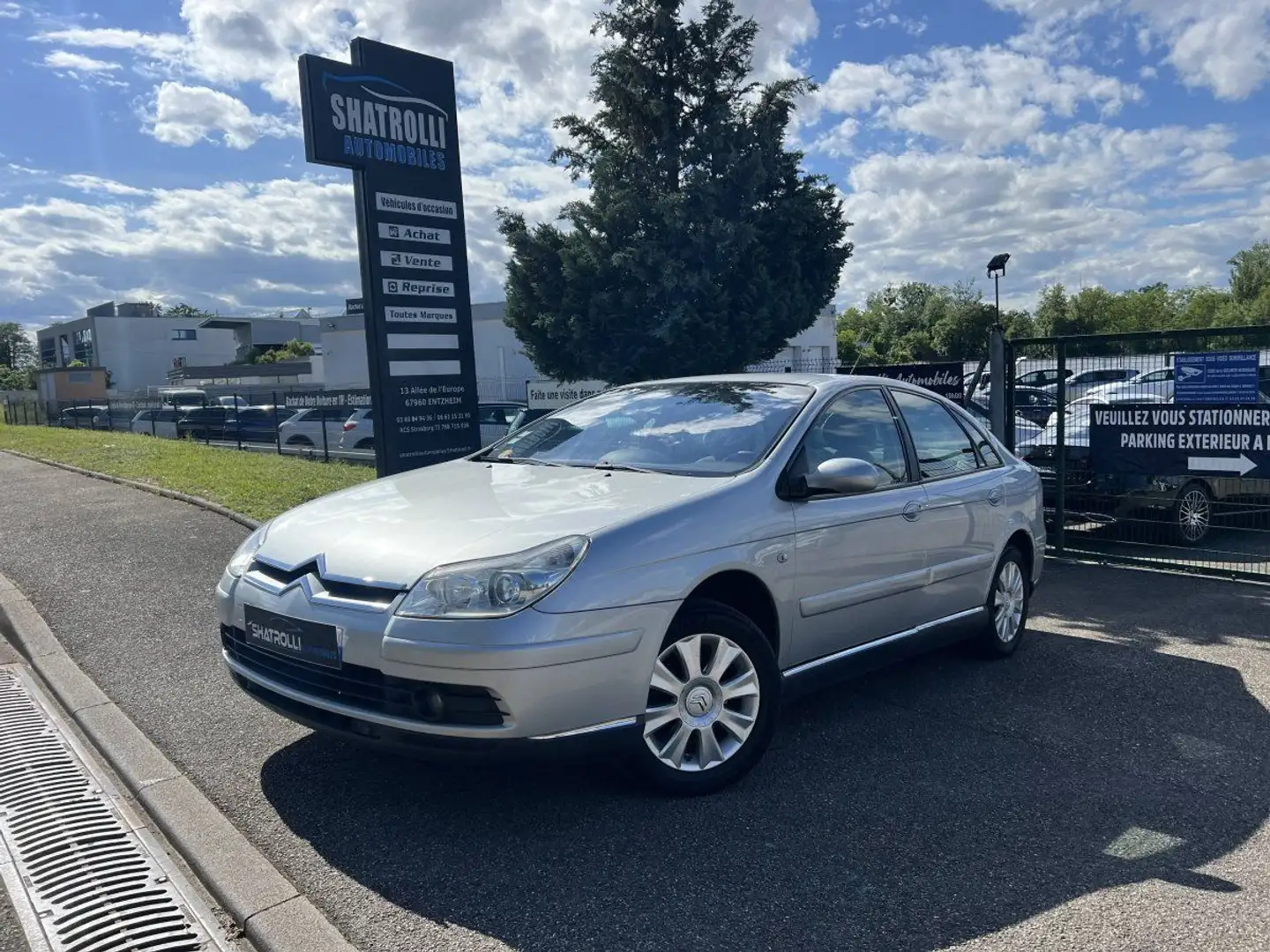 Citroen C5 Citroën 2.0 HDi 136ch Exclusive BoîteAuto GPS Attelage Carnet a Jour Gris - 1