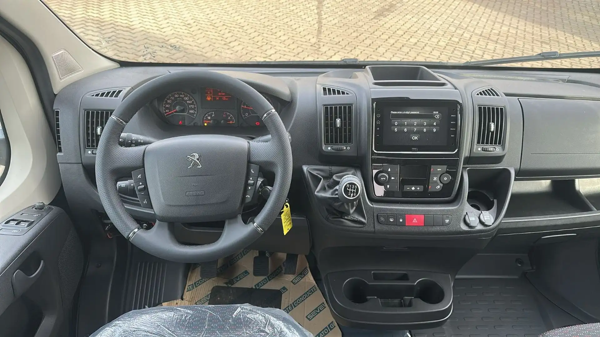Peugeot Boxer Kasten L4H2 121kW Schalter Gri - 2