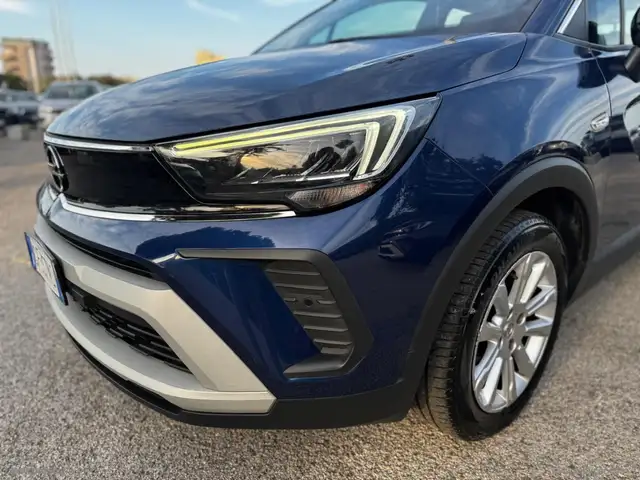 Opel Crossland X view 4