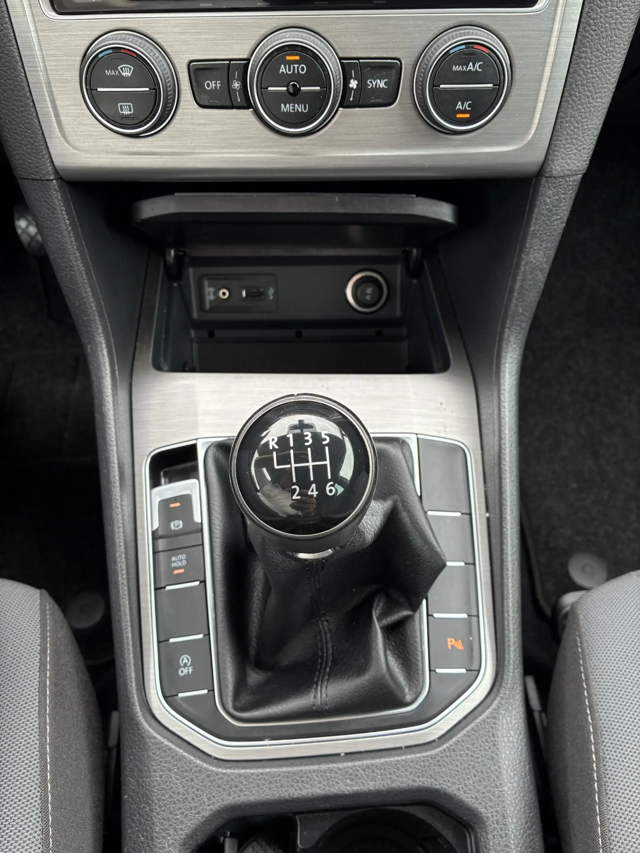 Volkswagen Golf Sportsvan 1.0 TSI Connected Series | Climate control | Navig — photo 12