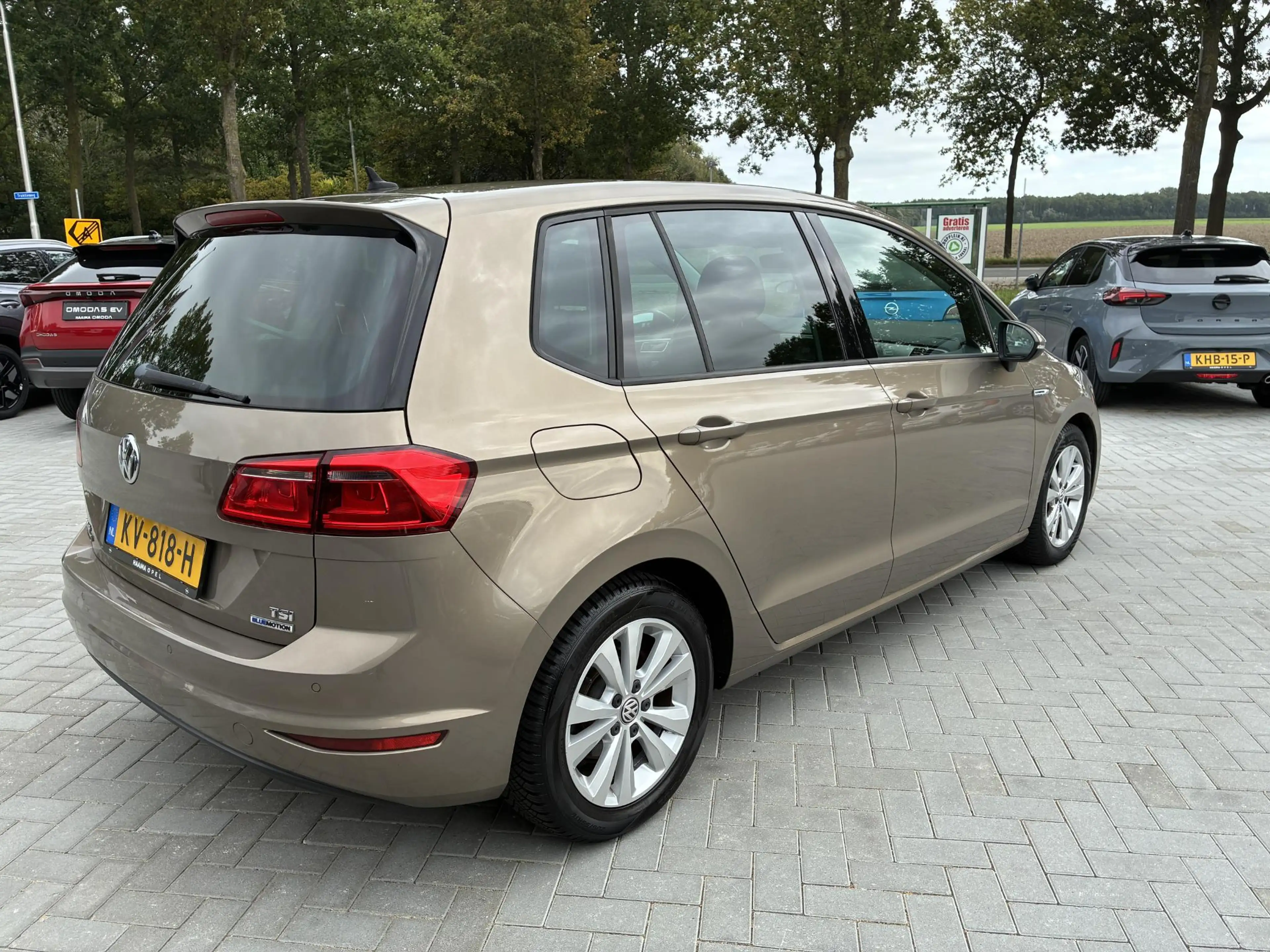 Volkswagen Golf Sportsvan 1.0 TSI Connected Series | Climate control | Navig — photo 4