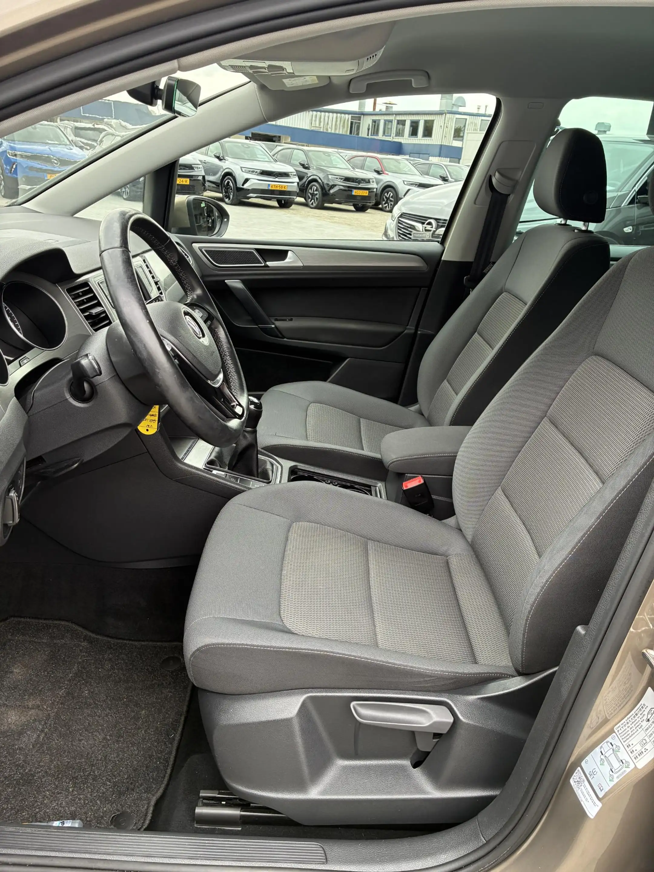 Volkswagen Golf Sportsvan 1.0 TSI Connected Series | Climate control | Navig — photo 13