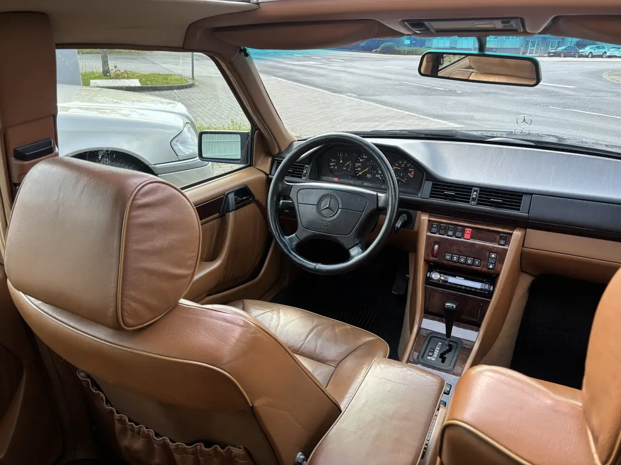 Mercedes-Benz E 200 E200 T W124 OLDTIMER H-Kenzeich/LEDER/KLIMA, foto 3